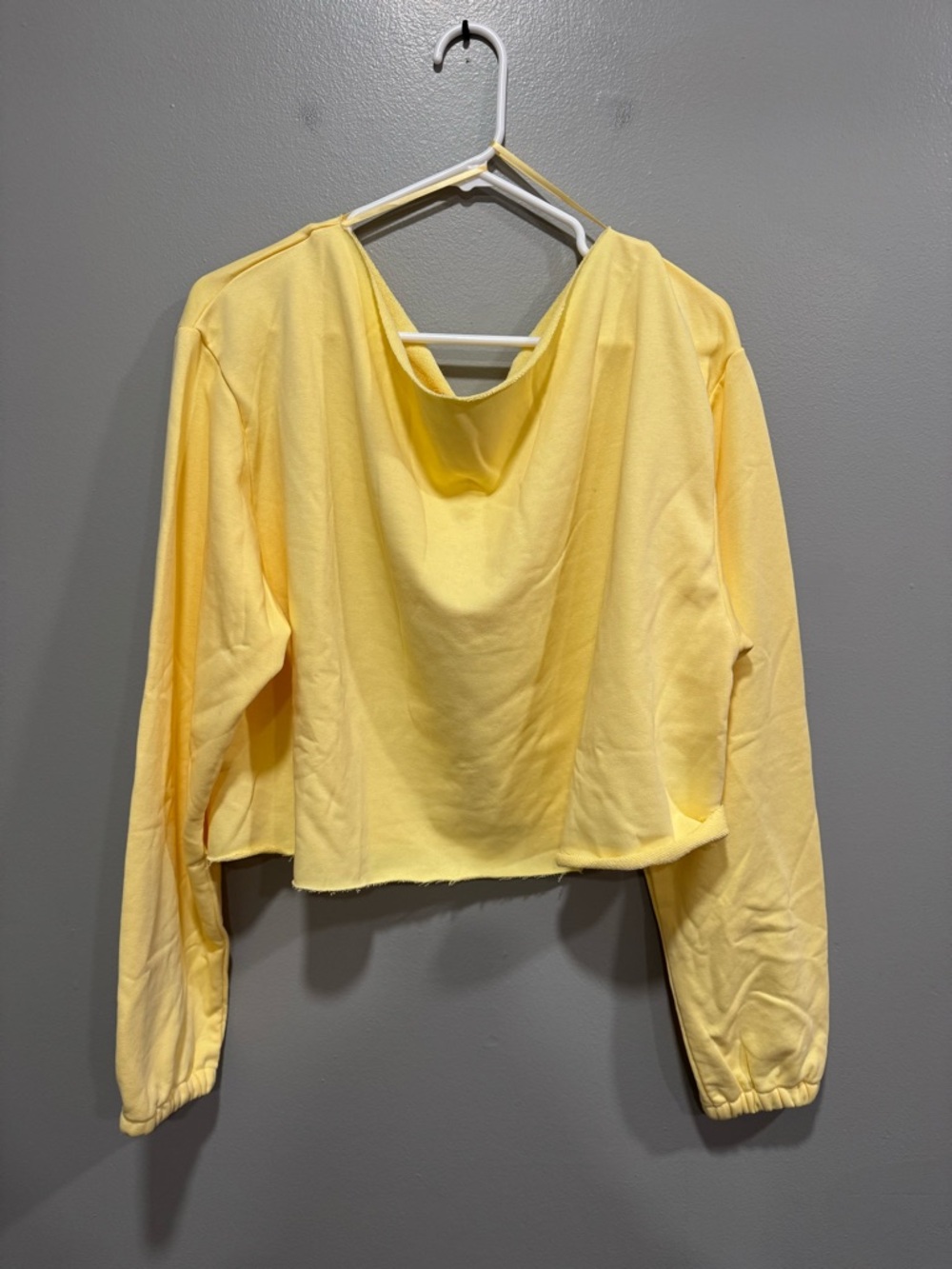 NWT Edikted Cropped Butter Yellow French Terry Sweater Size Large